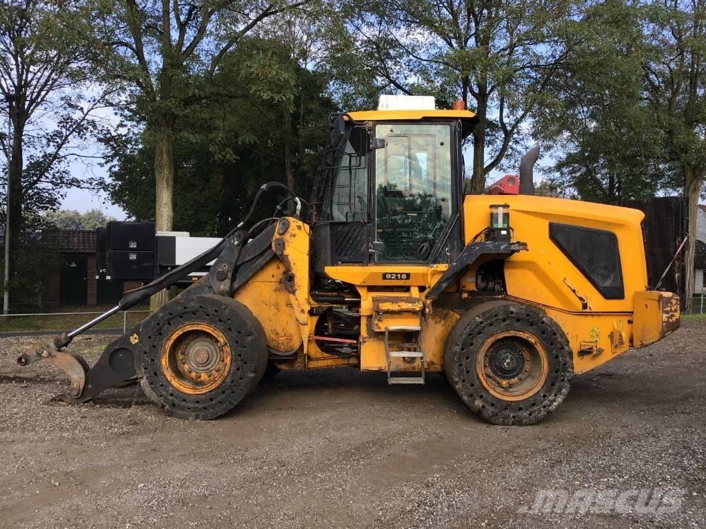 JCB 437 WHT Фронтальні навантажувачі