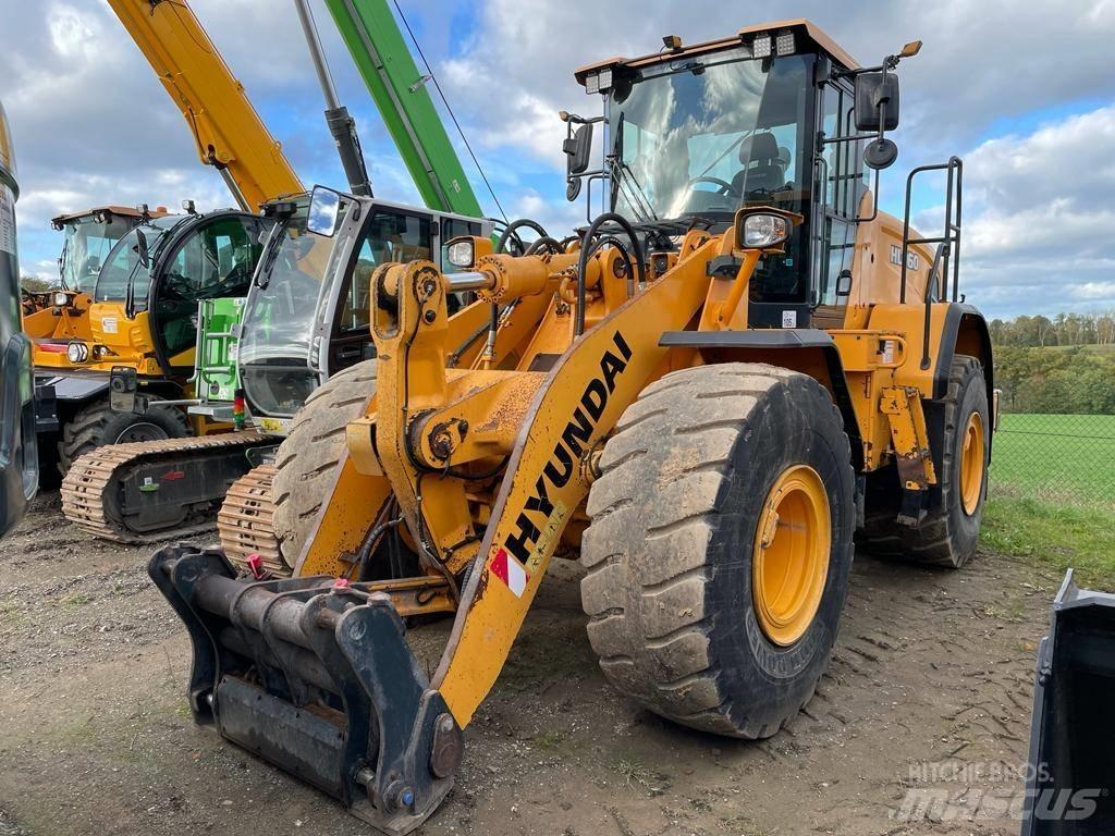 Hyundai HL 960 Фронтальні навантажувачі