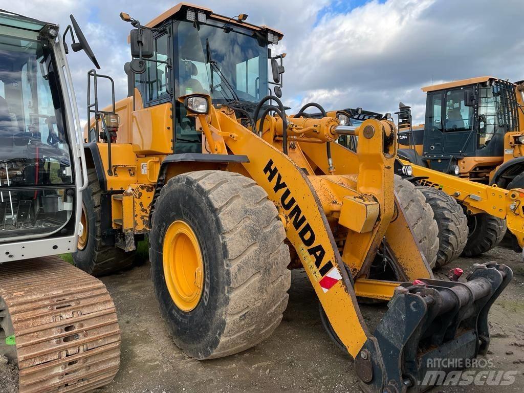 Hyundai HL 960 Фронтальні навантажувачі