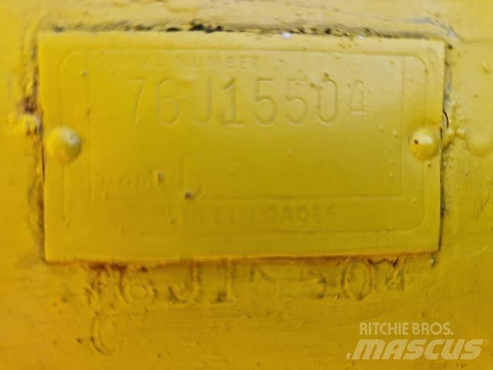 CAT 966C Фронтальні навантажувачі