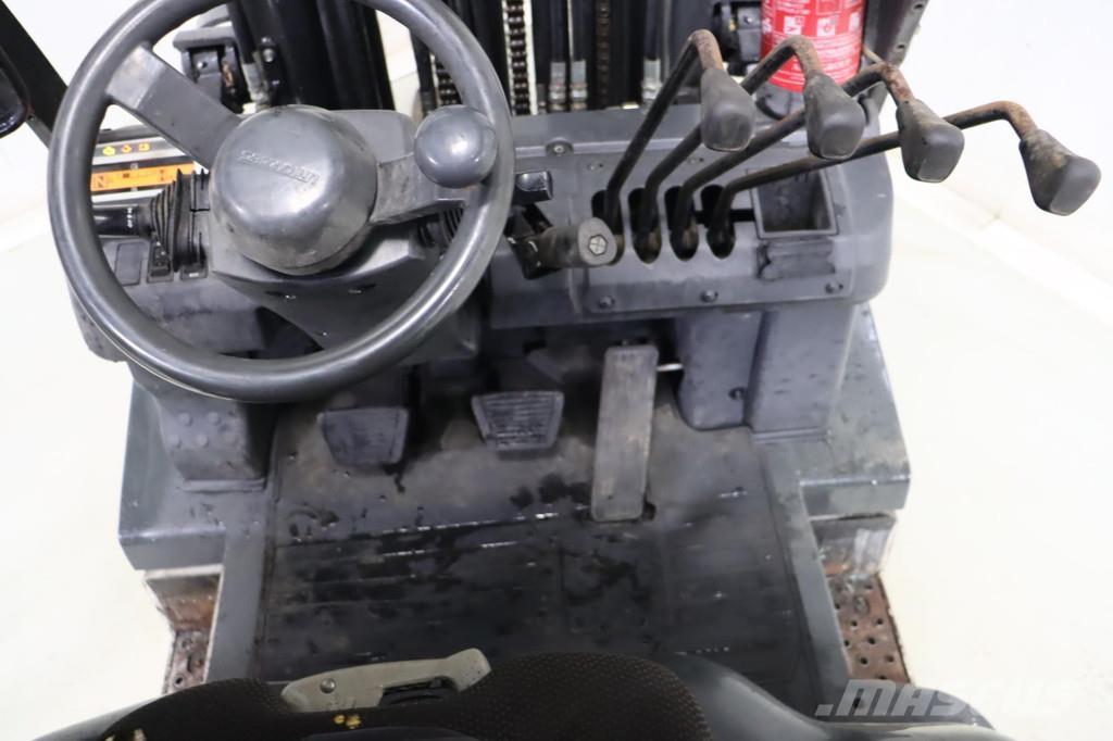 Nissan U1D2A20LQ Газові навантажувачі