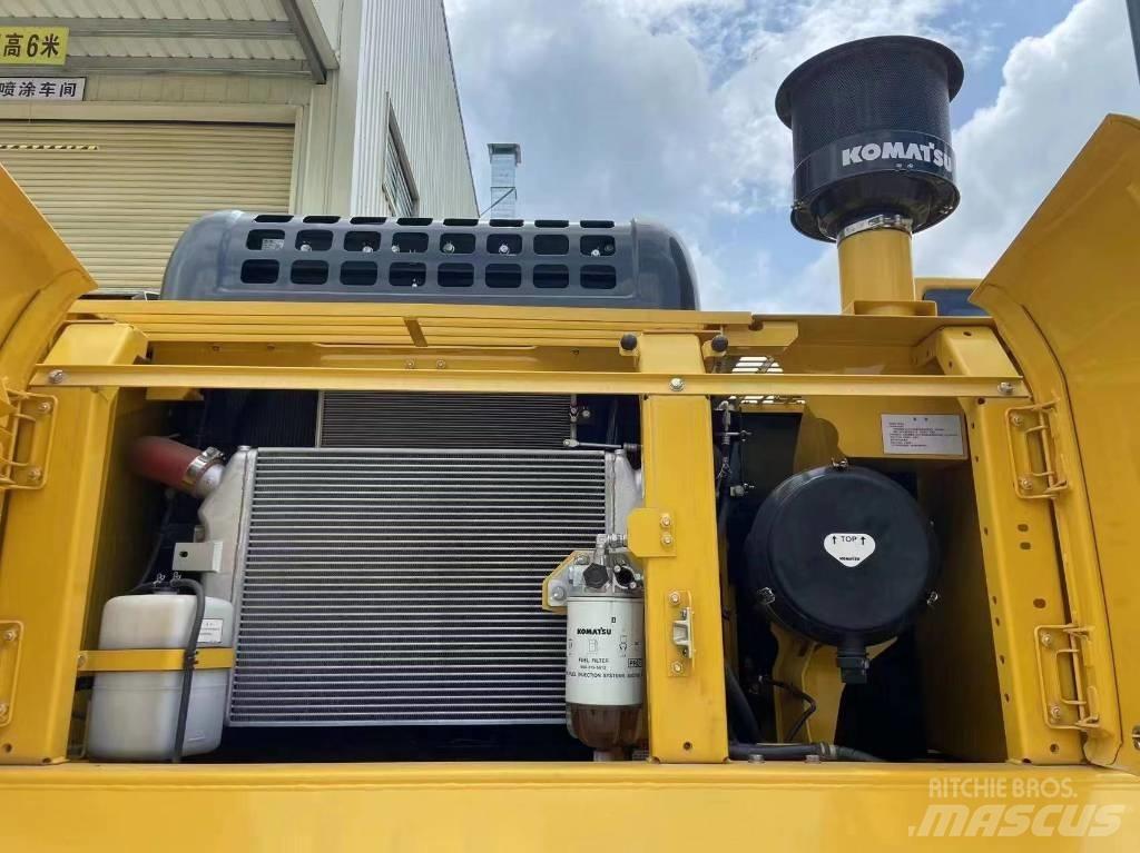 Komatsu PC 390 LC-10 Гусеничні екскаватори