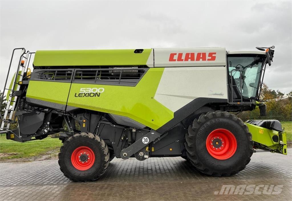 CLAAS Lexion 5300 Зернозбиральні комбайни