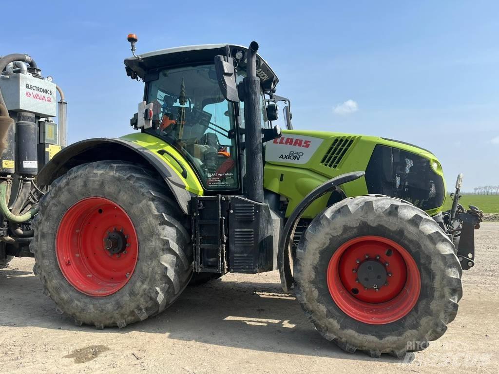 CLAAS Axion 830 Трактори