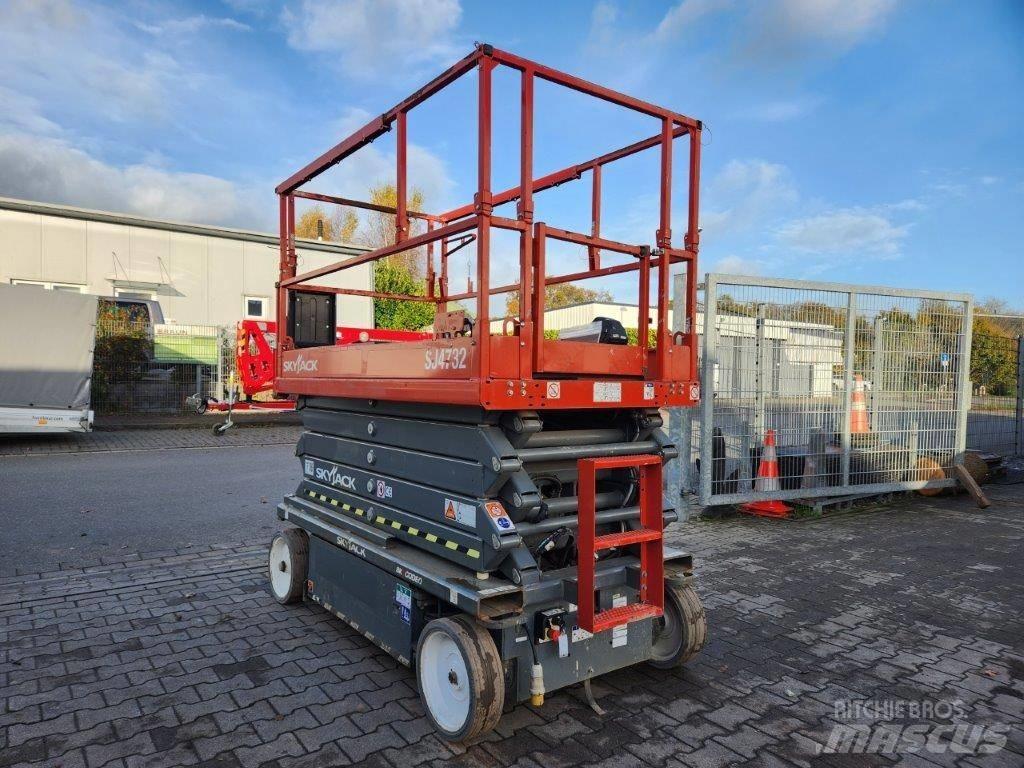 SkyJack SJ 4732 Підйомники-ножиці