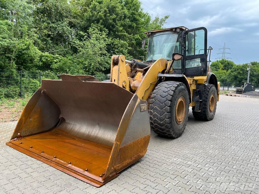 CAT 962 M Фронтальні навантажувачі