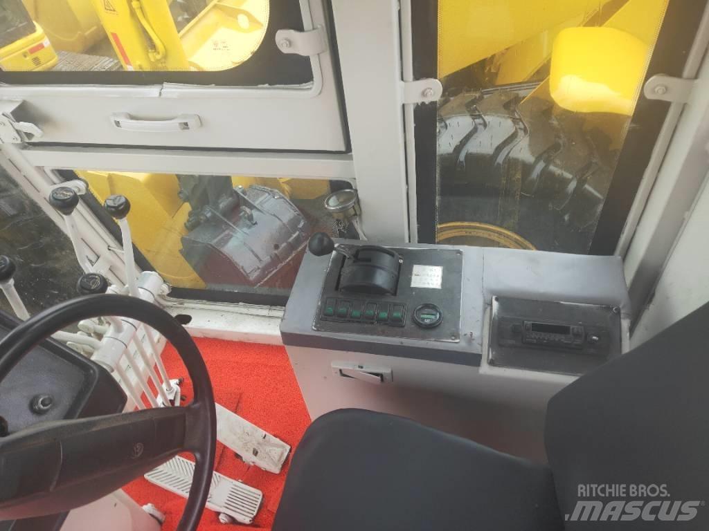 XCMG GR180 Грейдери