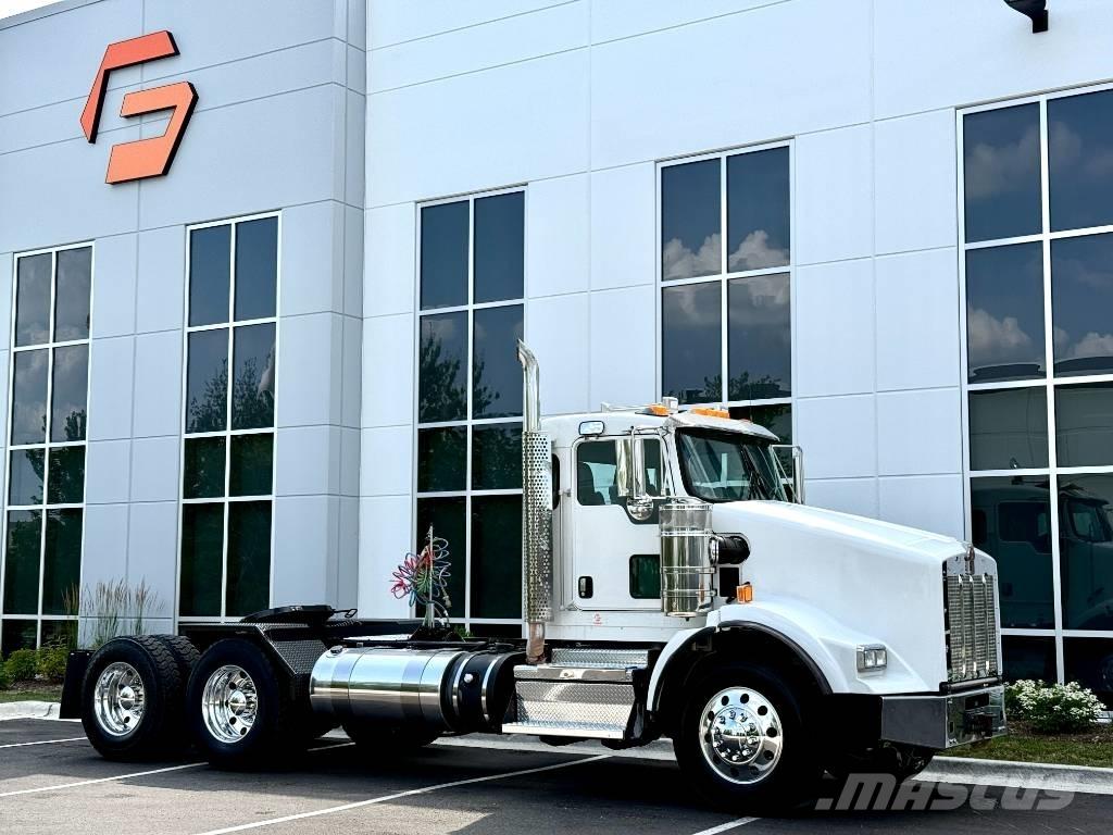 Kenworth T 800 Тягачі