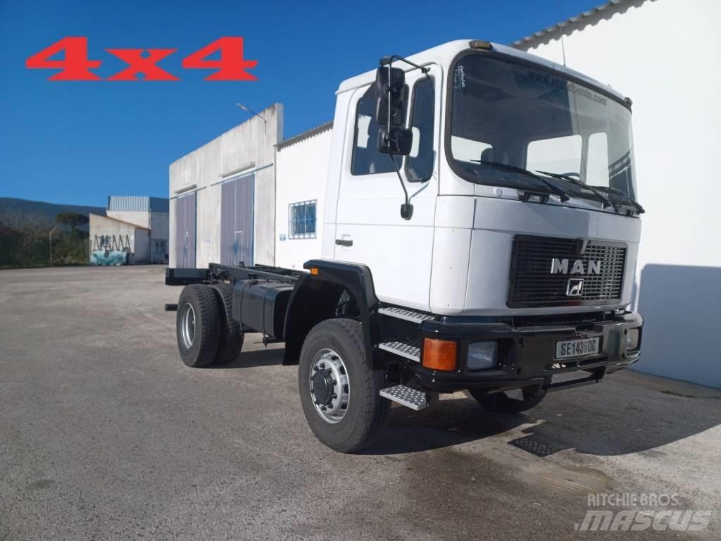 MAN 18.232 AF 4X4 Шасі з кабіною