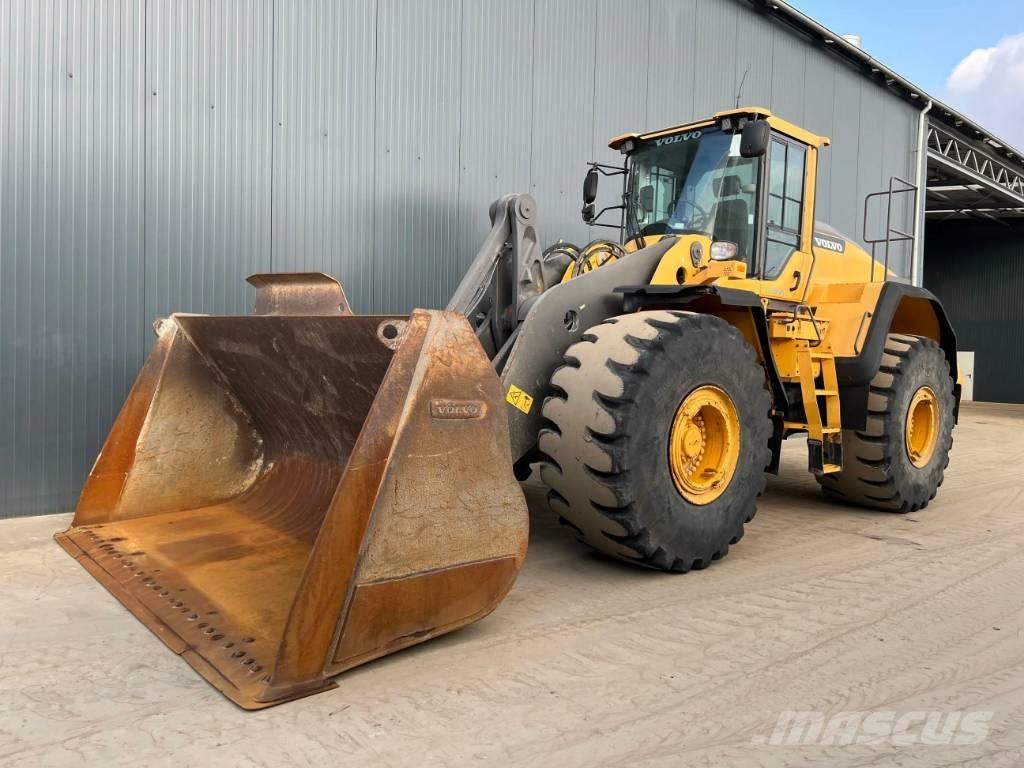 Volvo L220H Фронтальні навантажувачі