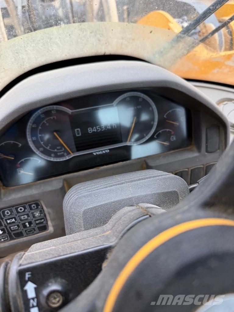 Volvo L 150 H Фронтальні навантажувачі