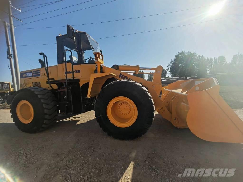 Komatsu WA 380 Фронтальні навантажувачі