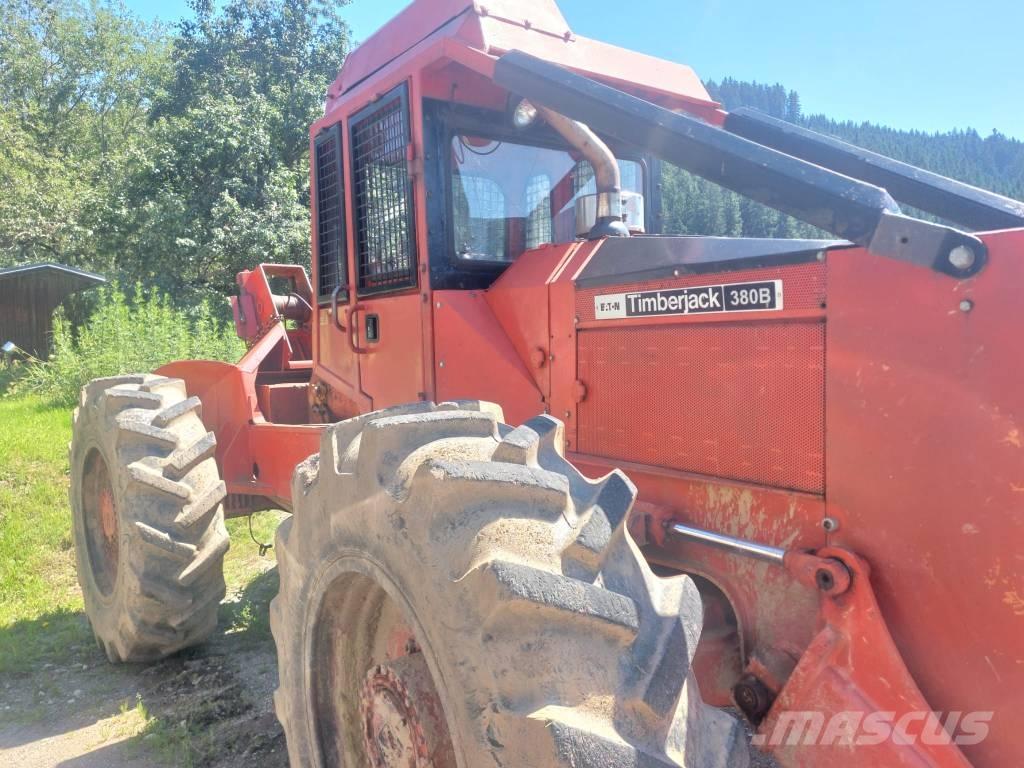 Timberjack 380B Трельовочні трактора