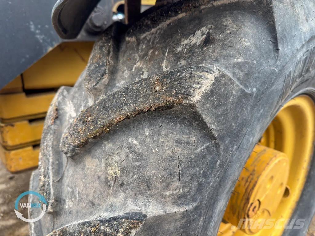 CAT 428C Екскаватори-навантажувачі