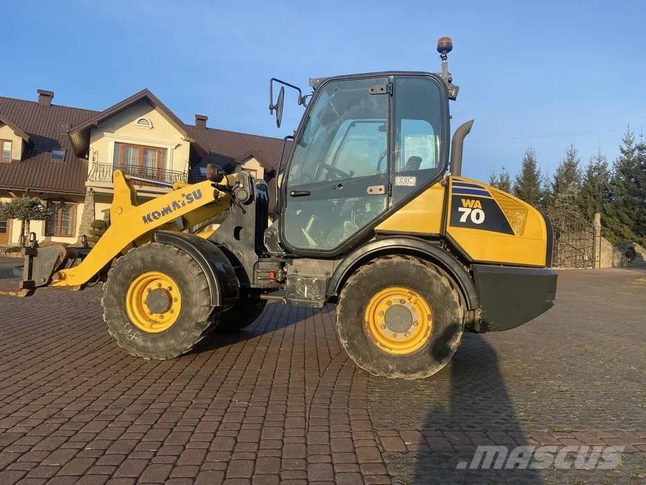 Komatsu WA 70-6 Фронтальні навантажувачі