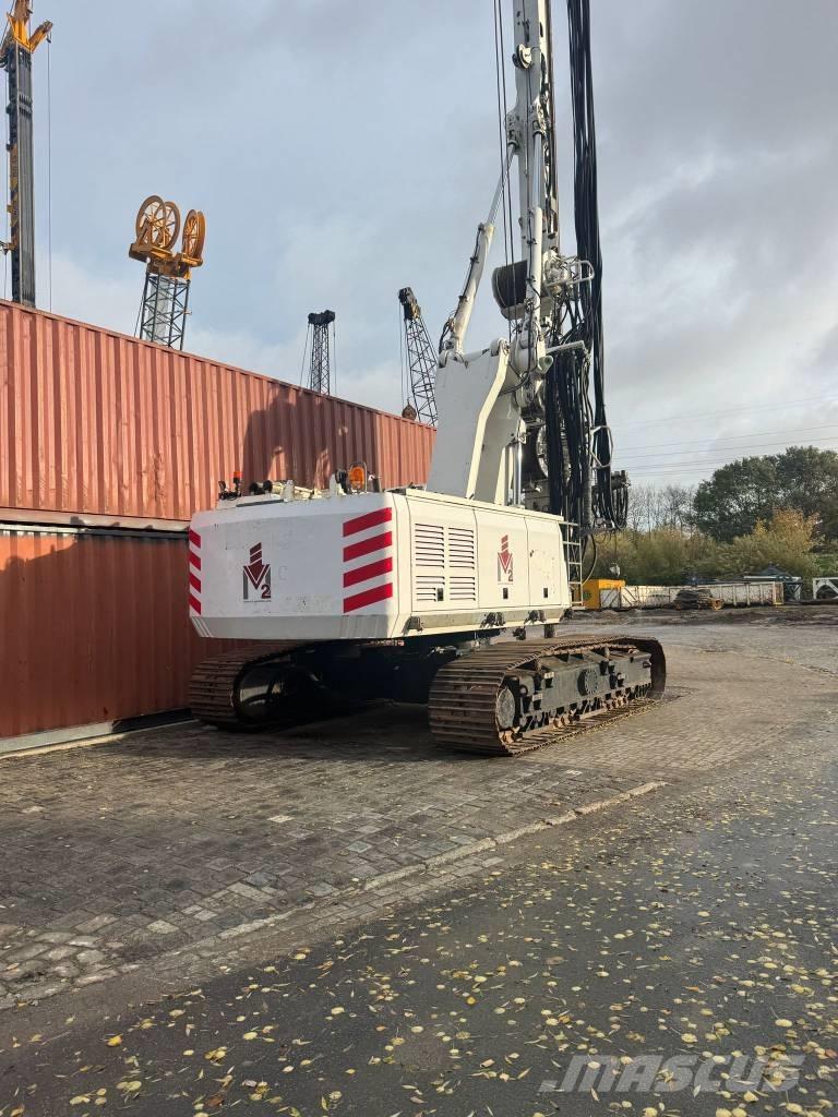 Bauer BG 24 H Стаціонарні бурові установки