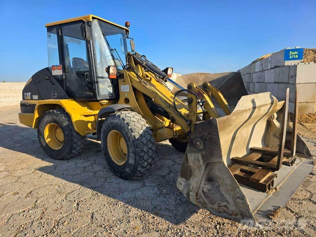 CAT 908 Фронтальні навантажувачі
