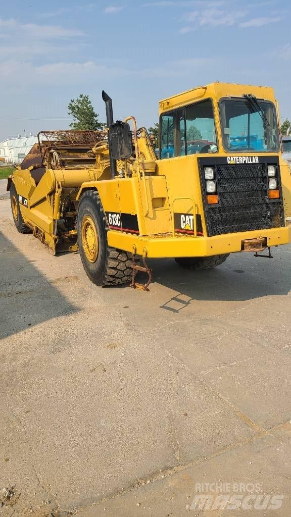 CAT 613 C II Скрепери