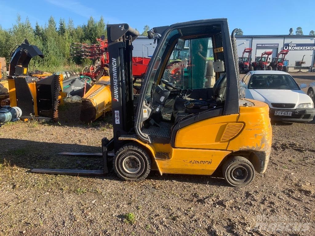 Jungheinrich DFG 320 Дизельні навантажувачі