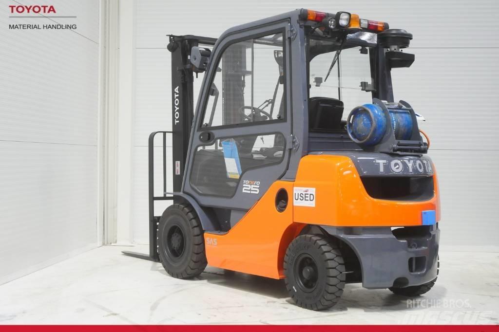 Toyota 02-8 FGF 25 Газові навантажувачі