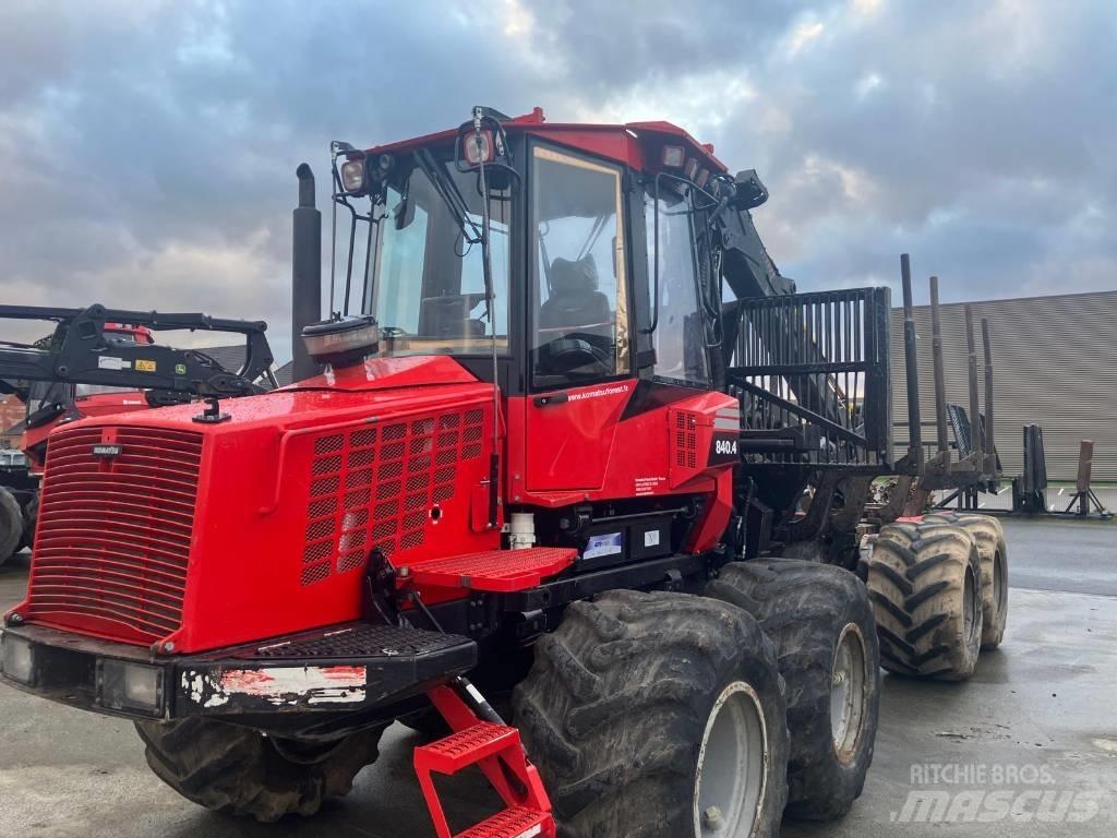 Komatsu 840.4 Форвардери