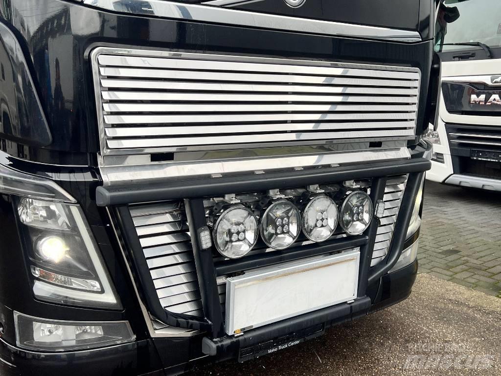 Volvo FH 750 6x4 Тягачі