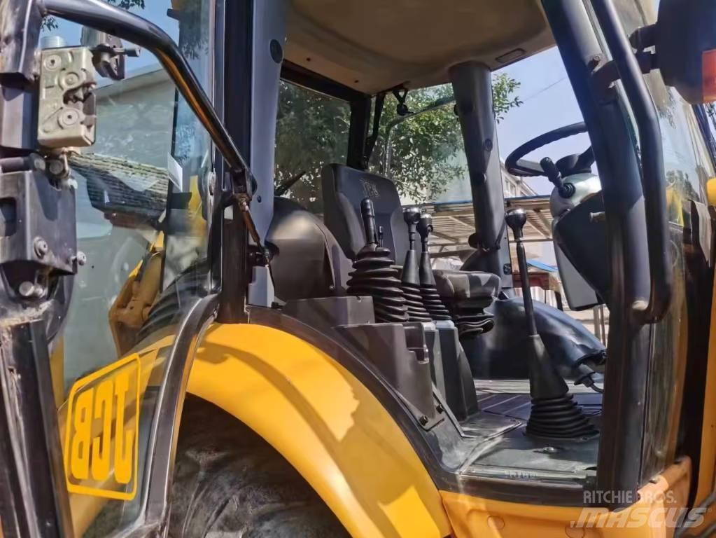 JCB 3 CX Екскаватори-навантажувачі