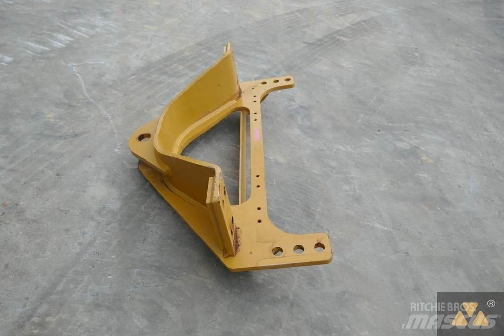 CAT 140M3 Drawbar Транспорт - Інші