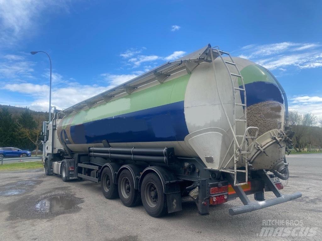Spitzer SK2460CAL Напівпричепи-автоцистерни