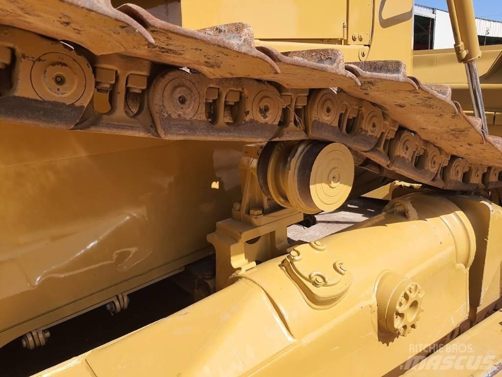 CAT D 6 R XL III Гусеничні бульдозери