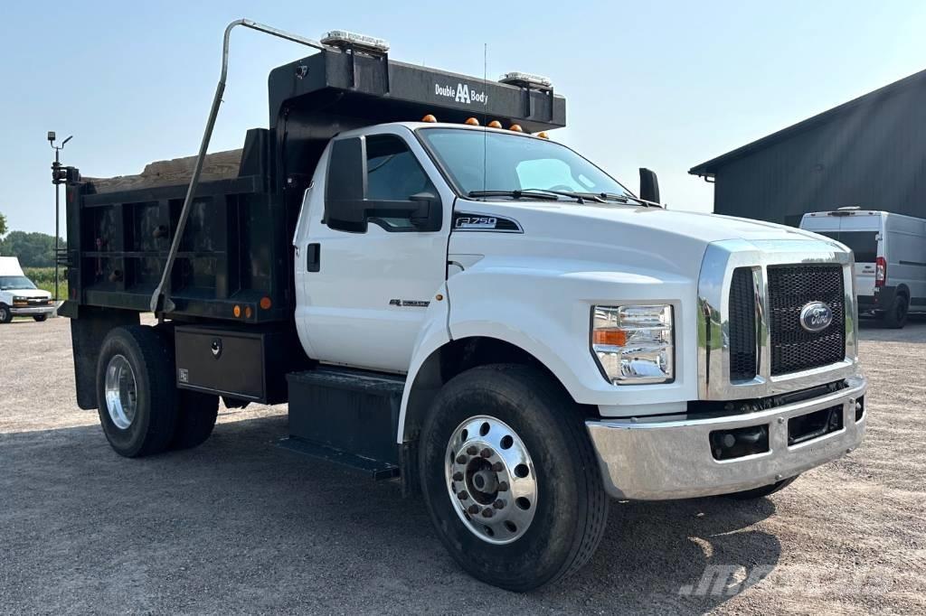 Ford F 750 Самоскиди