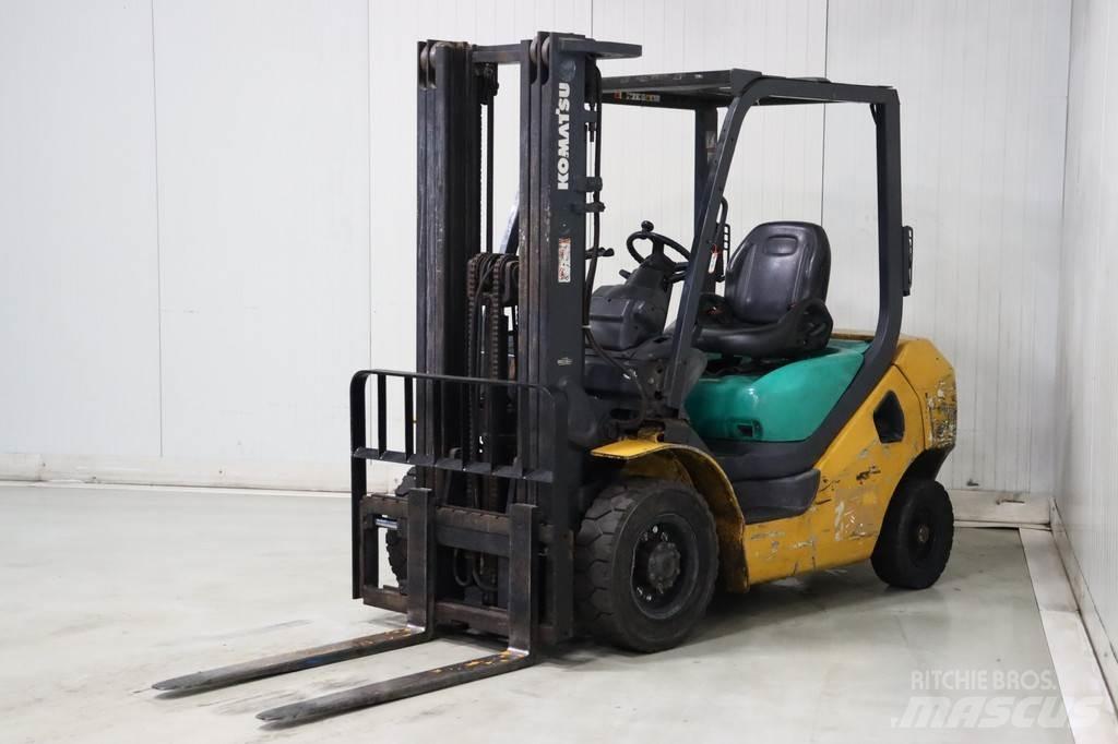 Komatsu FD25T-16 Дизельні навантажувачі