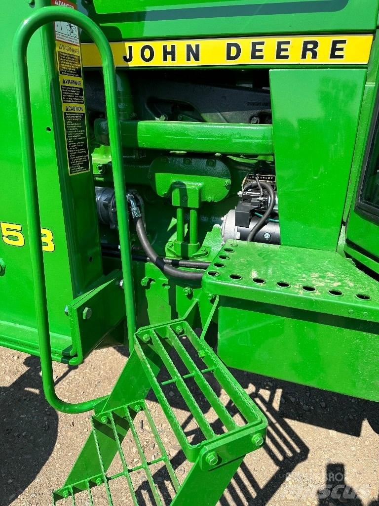 John Deere 4230 Трактори