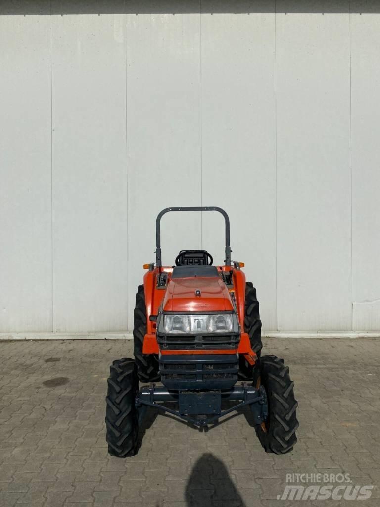 Kubota GT26 Трактори