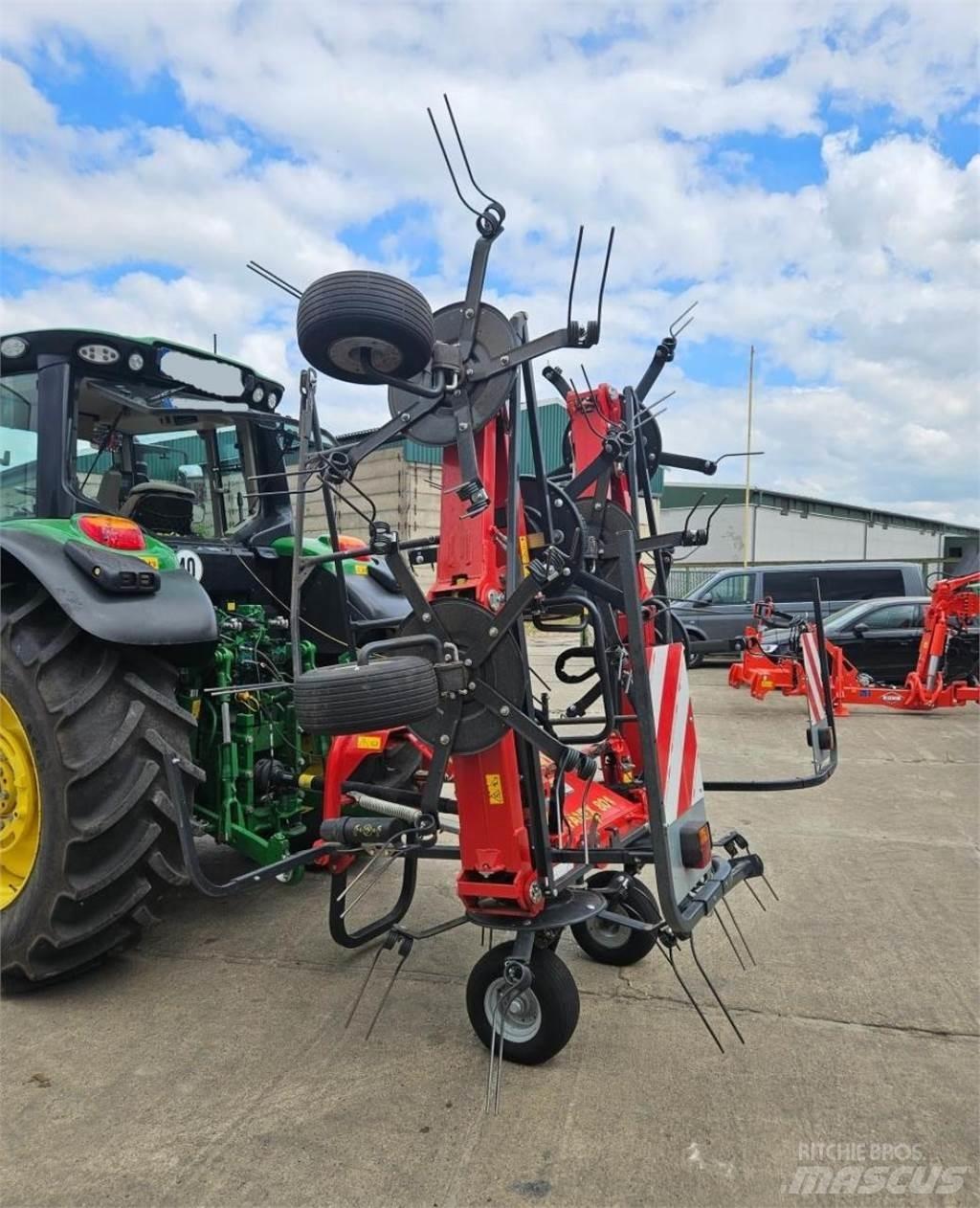Vicon Fanex 804 Граблі і сінозворушувачі
