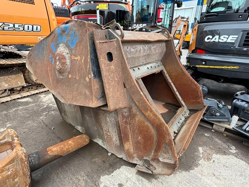 MB Crusher 120 Дробильні ковші