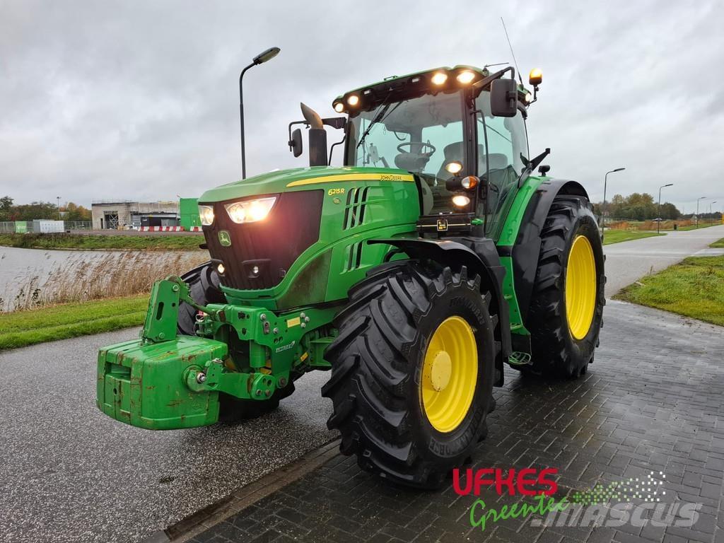 John Deere 6215 R Трактори