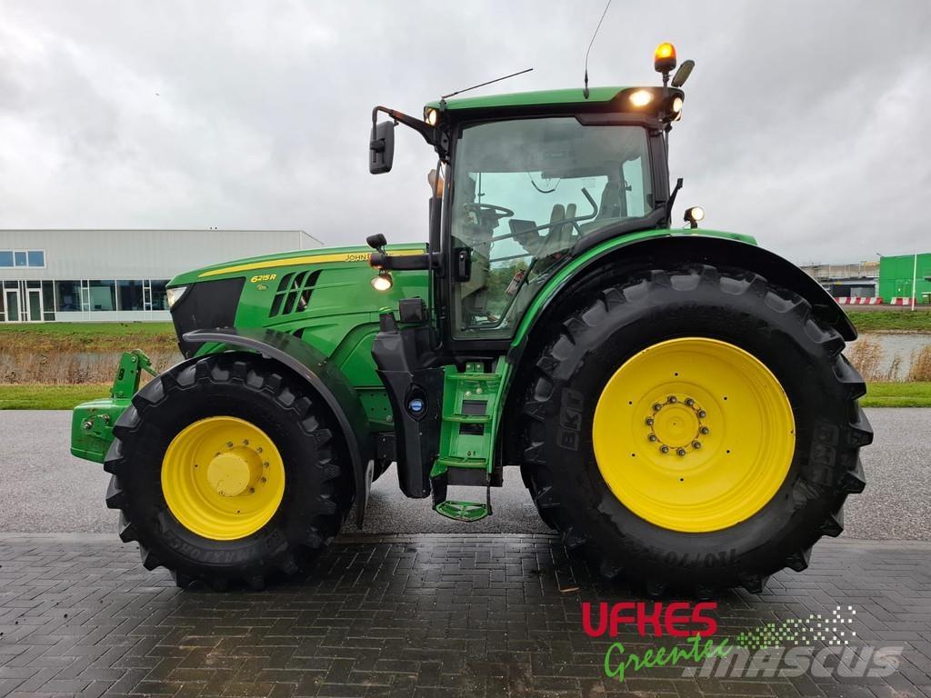 John Deere 6215 R Трактори