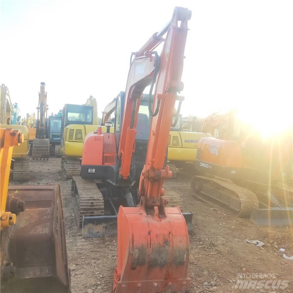 Doosan DH60-7 Гусеничні екскаватори