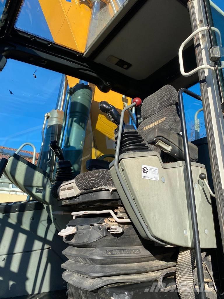 Liebherr R 926 LC Гусеничні екскаватори