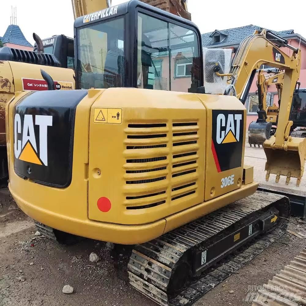 Carter 305E2 Гусеничні екскаватори