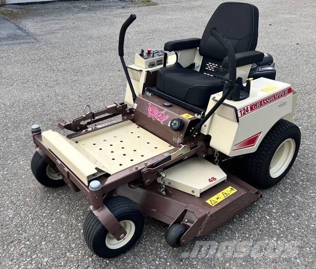 Grasshopper 124V/48R Zero turn косарки