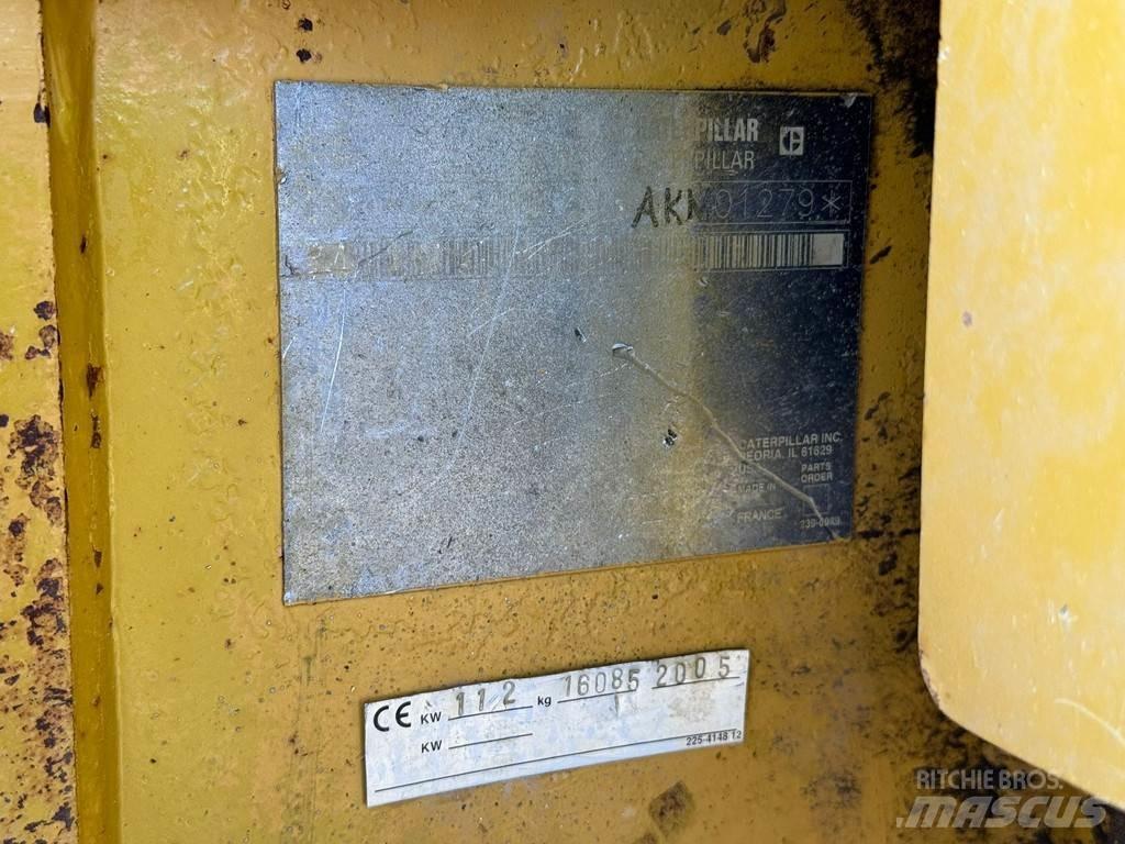 CAT D6N Гусеничні бульдозери