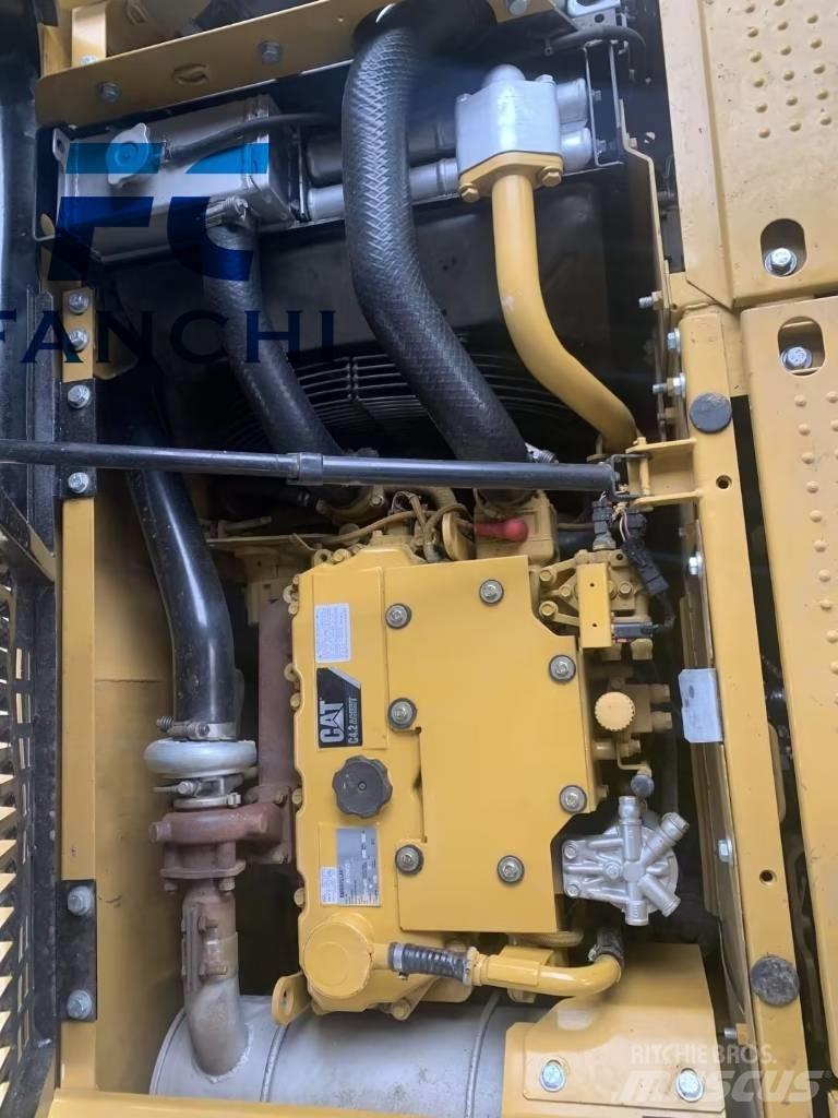 CAT CAT 312 D Середні екскаватори 7т. - 12т.