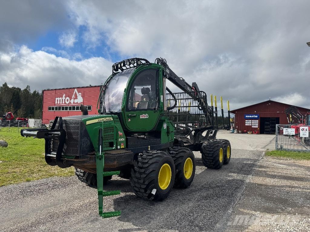 John Deere 810 E Форвардери