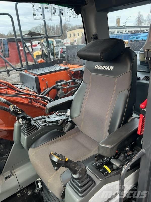 Doosan DX 170 W Колісні екскаватори