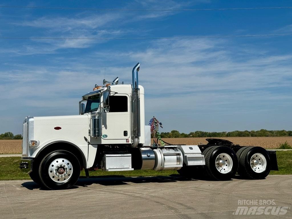 Peterbilt 389 Тягачі
