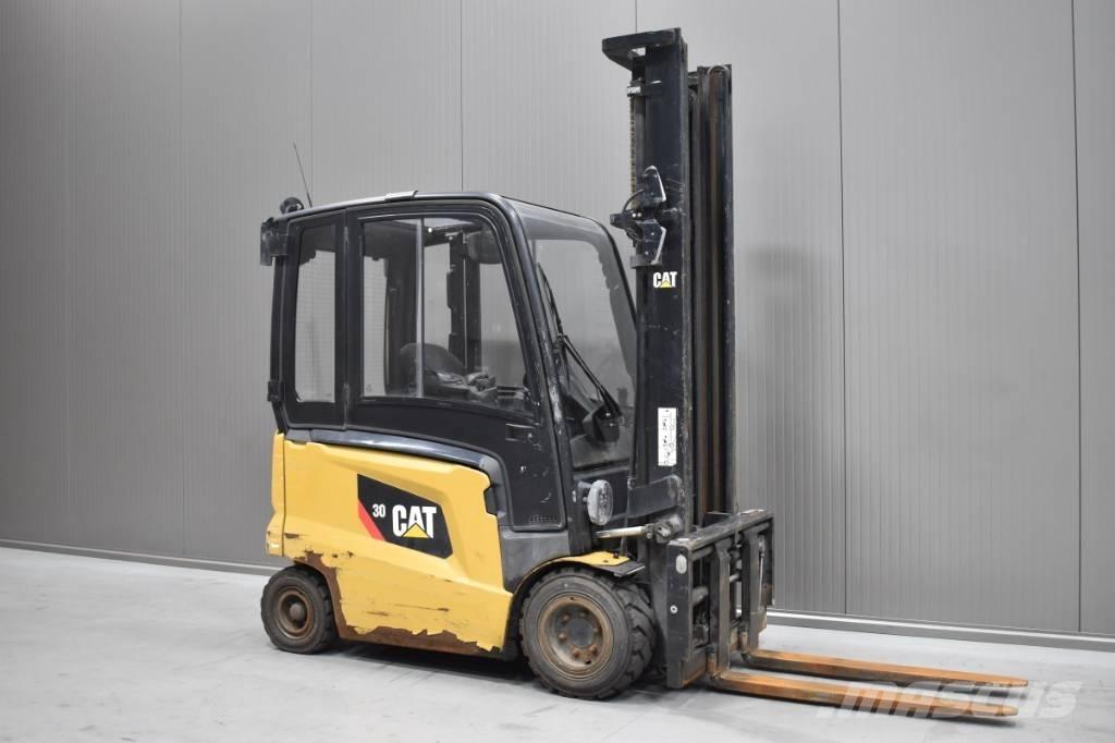 CAT EP 30 CN Електронавантажувачі