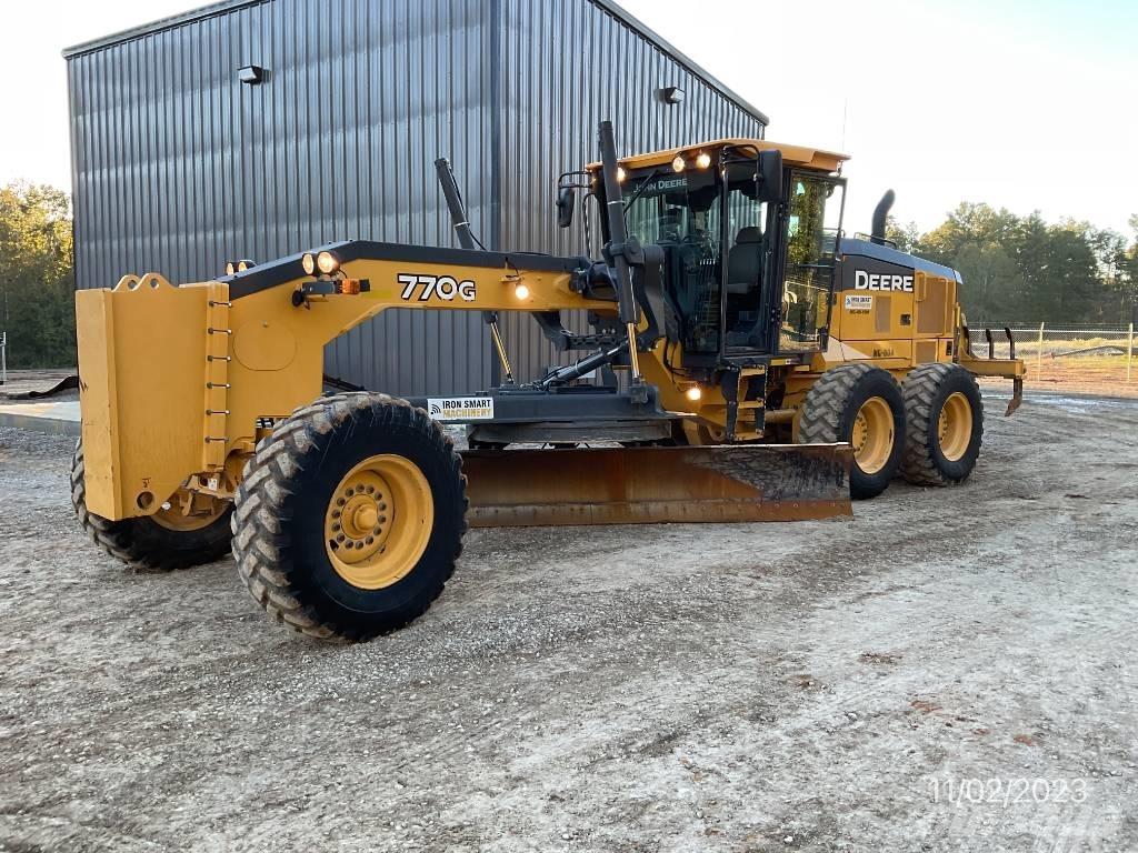 John Deere 770 G Грейдери