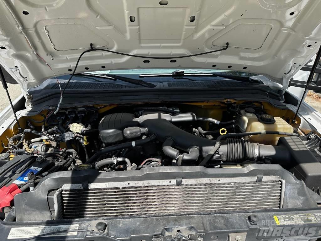 Ford F 450 SD Вантажівки-платформи/бокове розвантаження